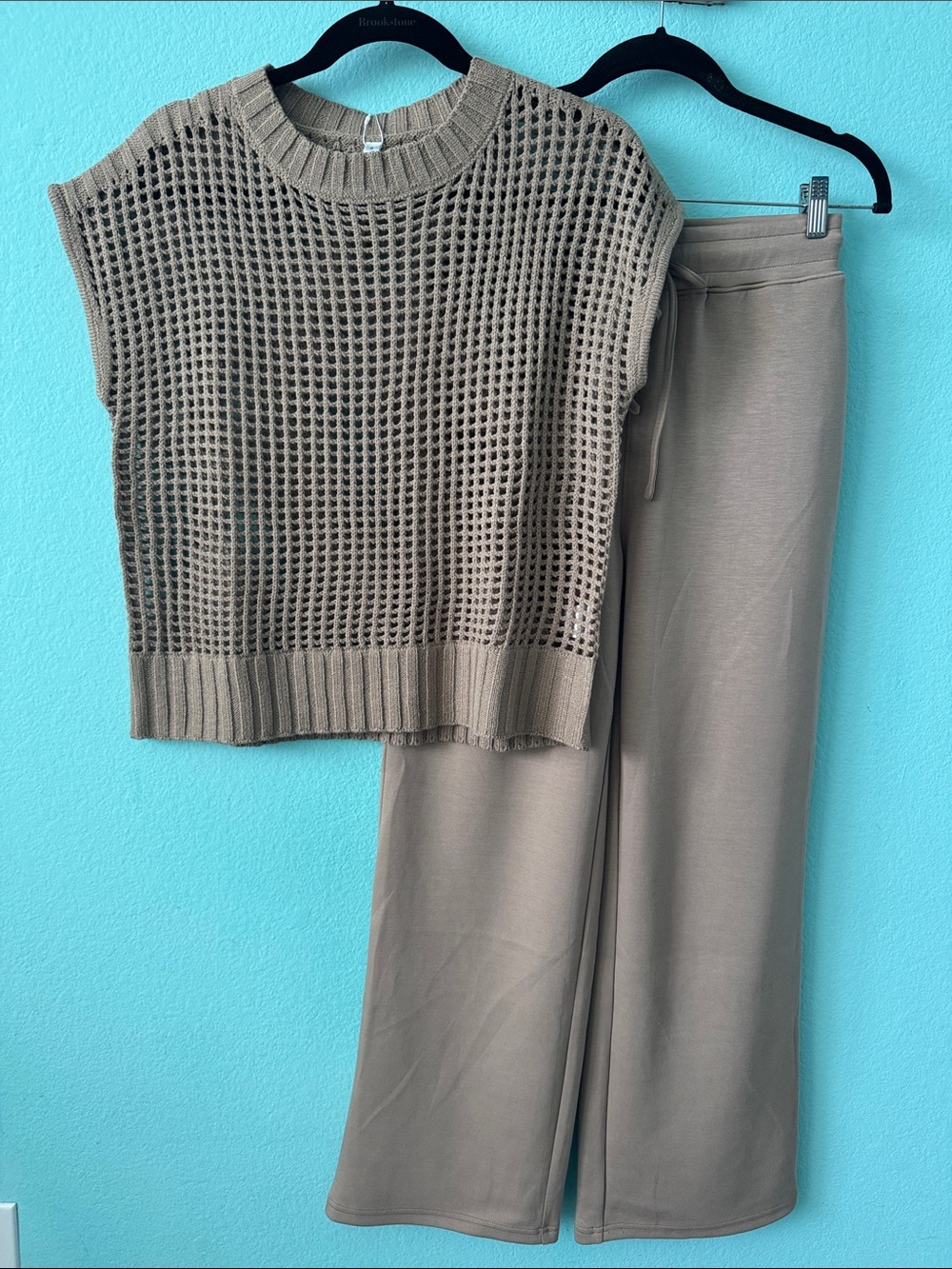 2 Piece Set - Knit Sleeveless Top & Wide-Leg Pants Set - Taupe